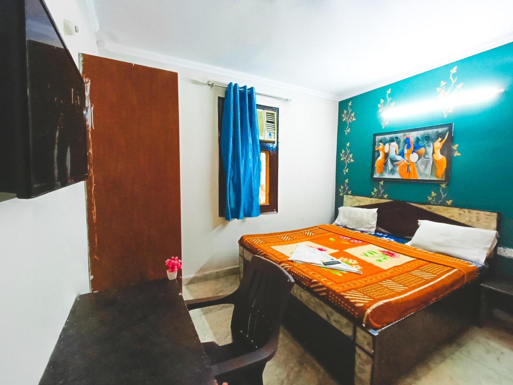 Hotel Bliss Bourn - Lajpat Nagar Neu-Delhi Exterior foto